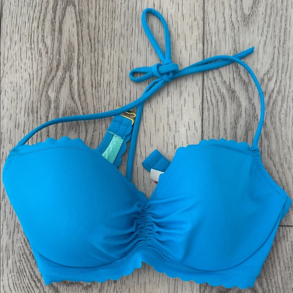 Victoria's Secret Turquoise Scallop-Edge Bikini Top - Picture 1 of 4